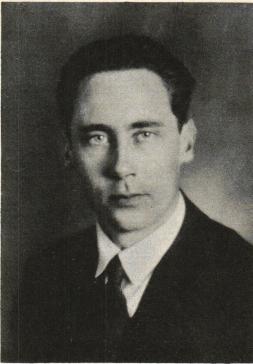 GEORG KÅHRE<bförfattare till "Strandhugg", belönad med första pris. GEORG KÅHRE<bförfattare till "Strandhugg", belönad med första pris.