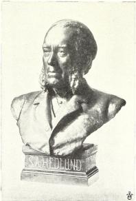 <smalFot. Aron Jonason.</smal <bS. A. HEDLUND.<bI brons i Göteborgs museum. <smalFot. Aron Jonason.</smal <bS. A. HEDLUND.<bI brons i Göteborgs museum.