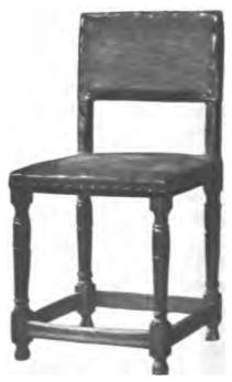 <bFig. 2. Stol, ek, läderklädd,<bmärkt 1683, fr. Gripsholm. H. 0,965 m.