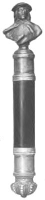 Fig. 21. Ämbetsstaf<bför stadsfiskalen i Stockholm 1851.<bH. 20,7 cm. N. M. 106,535. Fig. 21. Ämbetsstaf<bför stadsfiskalen i Stockholm 1851.<bH. 20,7 cm. N. M. 106,535.