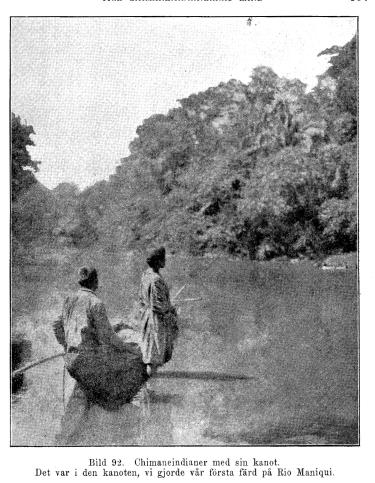 Bild 92. Chimaneindianer med sin kanot.<bDet var i den kanoten, vi gjorde vår första färd på Rio Maniqui.