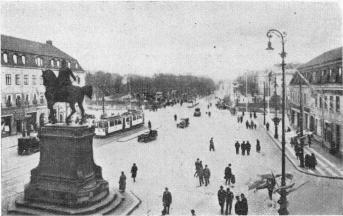 Carl IX Statue and Kungsportsplatsen