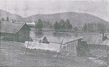 Utsikt vid Sunne prästgård<b<smalEfter akvarell av J. Tirén, som äges av d:r C. J. E. Hasselberg.</smal