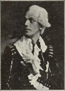 Lars Hansson som Gustav III i »Gustav III». Lars Hansson som Gustav III i »Gustav III».