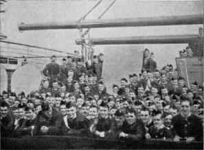 Engelska soldater ombord å ångaren »The Gaul», på väg till Transvaal.