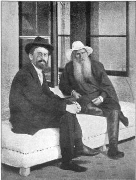 Grefve Tolstoy och hans lätjunge och följeslagare Tchertkoff.