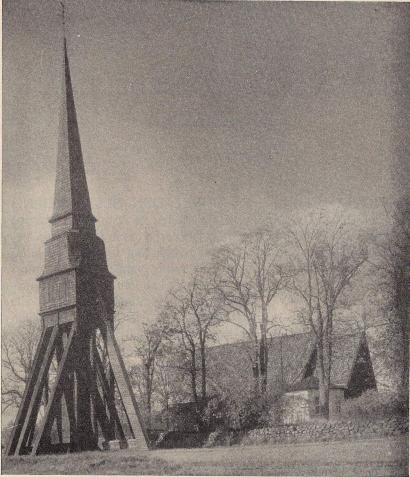 Fig. 1. Pelarne kyrka. Klockstapeln.