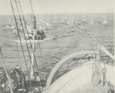Foto Boge, Svensk Filmindustri.<bLimhamns fiskare hylla Andréemännen. Foto Boge, Svensk Filmindustri.<bLimhamns fiskare hylla Andréemännen.