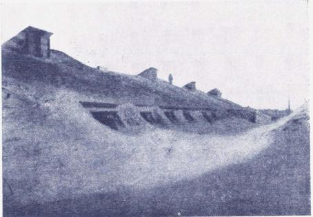 Jordbarakker i fangeleir.