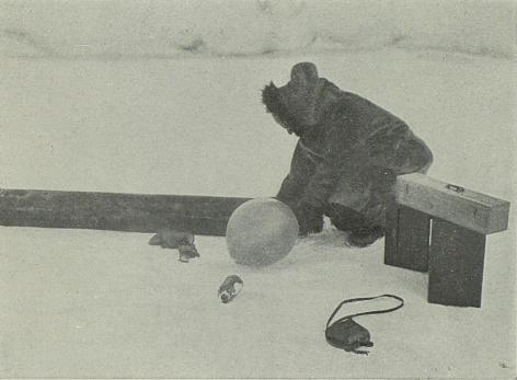 Calwagen fyller en pilotballong.