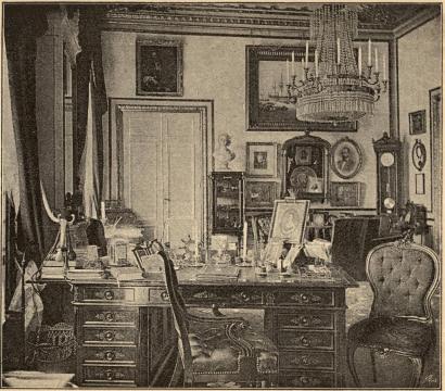 <biKonungens arbetsrum.</bi