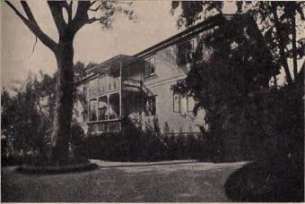 Artur Hazelius’ bostad (»Gulia huset») å Skansen. Artur Hazelius’ bostad (»Gulia huset») å Skansen.