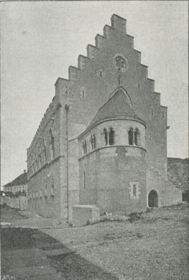 Fig. 3. Haakonshallen set fra Syd.