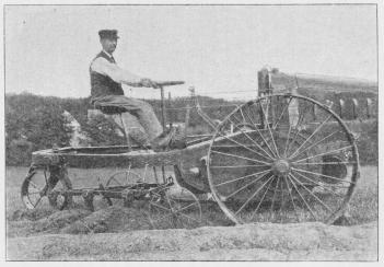 Fig. 1. Motorploven »Agri«. (Dansk Fabrikat).