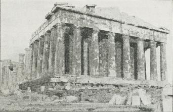 Fig. 2. Parthenon, set fra Propylæerne.
