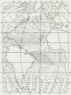 Fig. 2. Luftbevægelsen i de laveste Lag over<bAtlanterhavet, Juli—August (efter <span class=