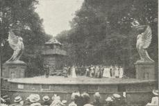 Fig. 8. Friluftsteatret ved Kbhvn.<bScene af »Hagbart og Signe«.