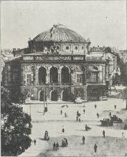 Fig. 9. Det kgl. Teater i Kbhvn.
