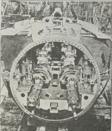 Fig. 4. Undervandsbaad under Bygning.