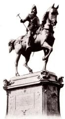 Karl IX:s staty. Karl IX:s staty.