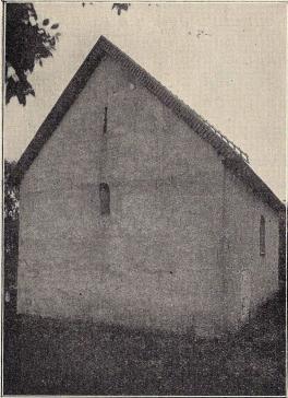 Fig. 40. Dädesjö gamla kyrka (från väster).