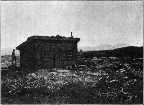 Fjällhyddan vid Syltopparne.<bEfter fotografi af A. Olson, Östersund.