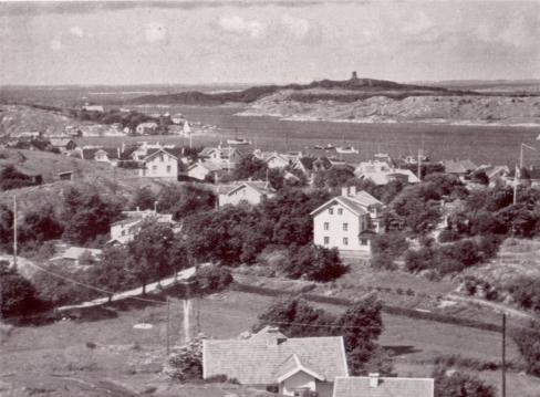PL. 14.<bHelge Lindström foto.<b<bSTYRSÖ-TÅNGE FISKELÄGE OCH BADORT I GÖTEBORGS SÖDRA SKÄRGÅRD, VÄSTERGÖTLAND.