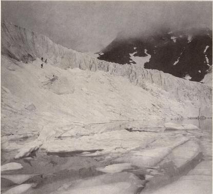 <smalC. G. Rosenberg</smal<b<bThe snow masses up in the fjelds pack themselves together into mighty<bglaciers. These are the last remnants of the great ice-cap which once<bextended far down over the continent of Europe. Kebnepakte glacier, fissure<band an iceberg in Lake Tarfala, Lappland.