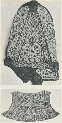 Germansk djurornamentik under 600-talet.<bÖverst ett bronsbleck från Vendel i<bUppland; underst en bronsplatta från Fétigny<bi Schweiz. Denna utformning av den<bgermanska djurornamentiken (s. k. stil II) har<bskapats nere på kontinenten, och därifrån<bhar den vandrat in i den östsvenska<bmetallindustrien. Germansk djurornamentik under 600-talet.<bÖverst ett bronsbleck från Vendel i<bUppland; underst en bronsplatta från Fétigny<bi Schweiz. Denna utformning av den<bgermanska djurornamentiken (s. k. stil II) har<bskapats nere på kontinenten, och därifrån<bhar den vandrat in i den östsvenska<bmetallindustrien.