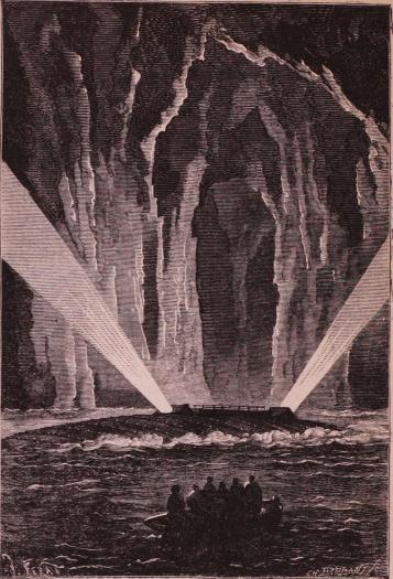 Nautilus, sjunkande, försvann under vattenytan (sid. 719).