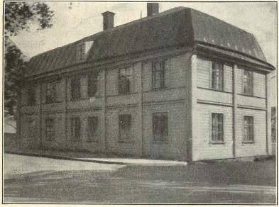 Rektorsgården i Luleå, där Apologistskolan var inrymd.<b<smal(Foto: G. Lövgren, Luleå.)</smal