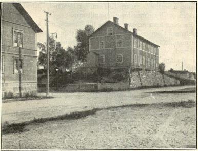 Den s. k. »Bodellskyrkan» i Luleå.<b<smal(Foto:  G. Lövgren, Luleå.)</smal